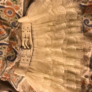 80s off white ruffle skirt